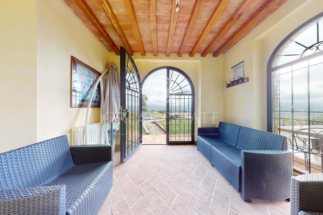 Estate in Castiglione del Lago, Umbria, Italy 5 - 12490482
