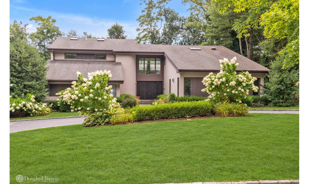 House Manhasset In Manhasset, New York, United States For Sale (12489863)
