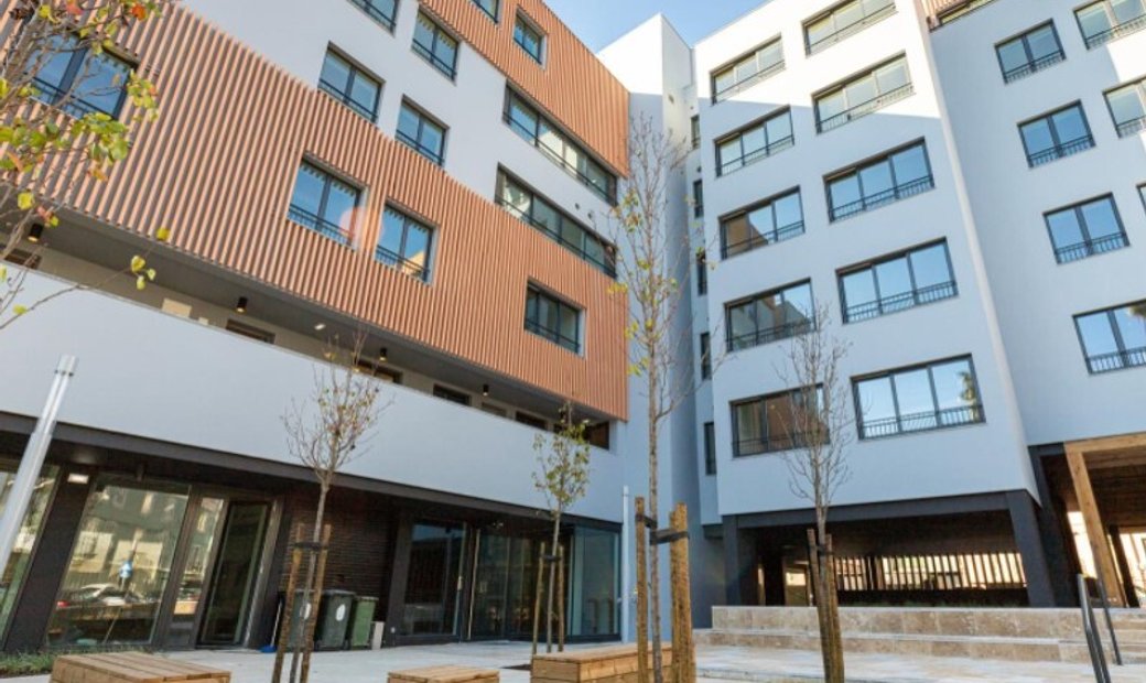 1 Bedroom Apartment, With A 54 Sqm Private Gross In Lisbon, Lisbon