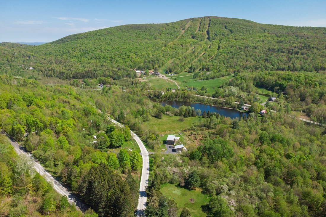 Bolton Ouest, Estrie In West Bolton, Quebec, Quebec, Canada For Sale