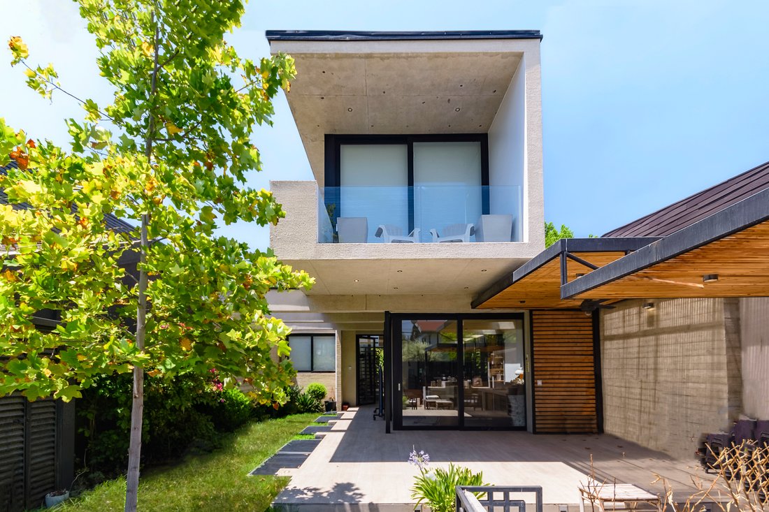 4 Bedrooms Modern Style House In Santiago, Santiago Metropolitan Region