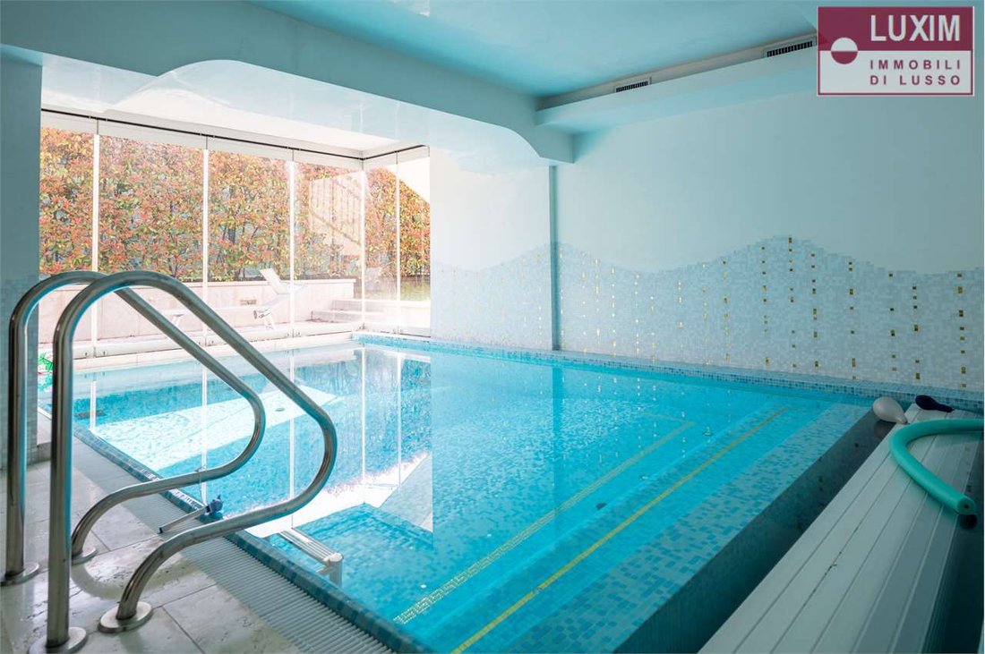 Elegante Villa Individual Con Piscina En Bassano Del Grappa,