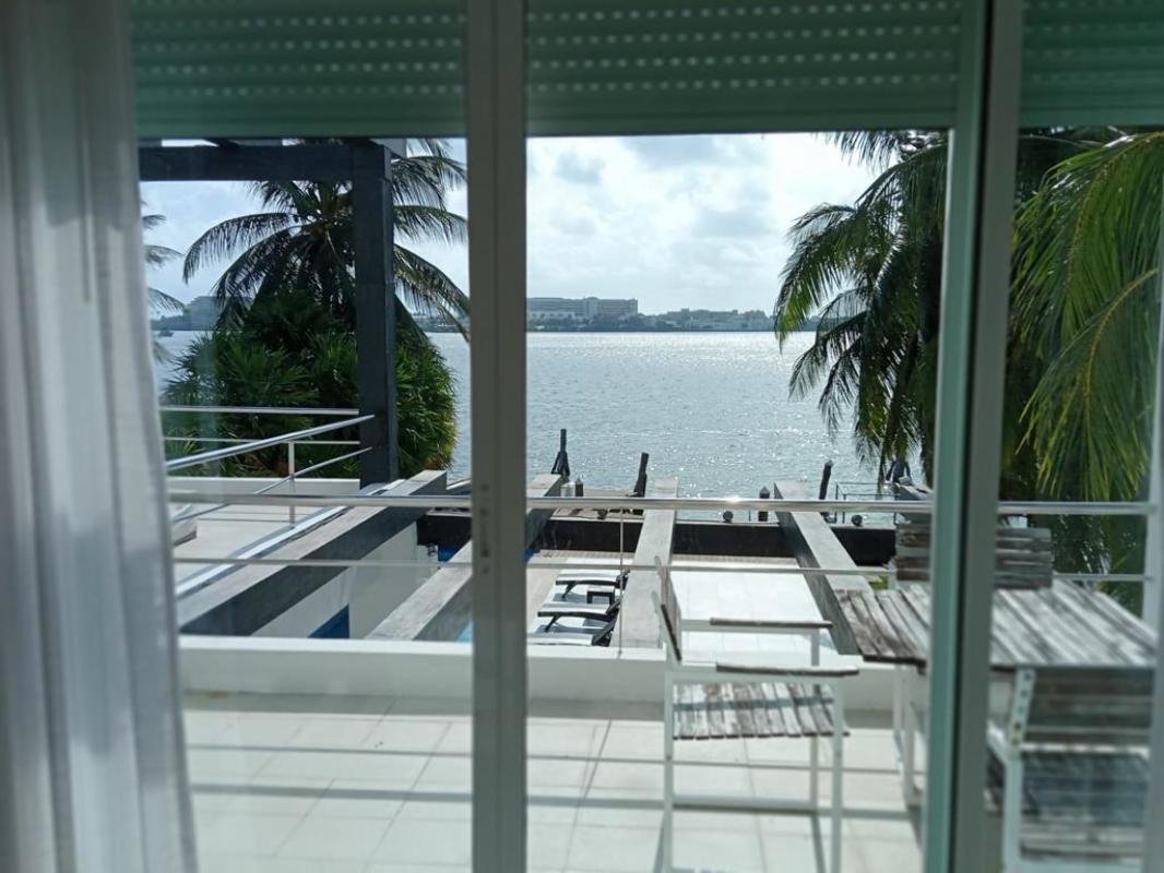 4 Bedrooms Single Family Detached In Cancún, Quintana Roo, Mexico For