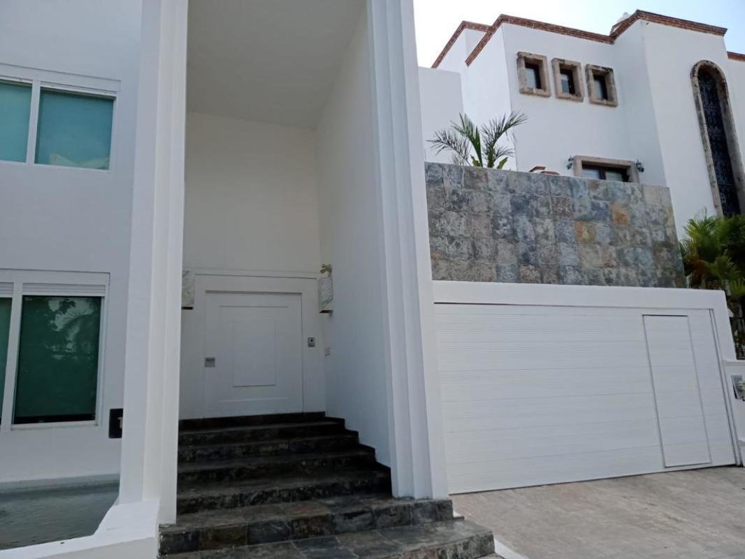 4 Bedrooms Single Family Detached In Cancún, Quintana Roo, Mexico For Sale  (12494992)