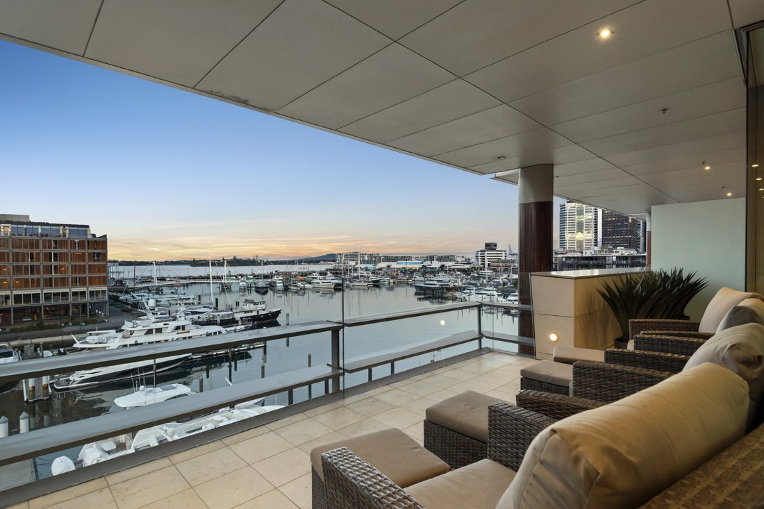 Absolute Waterfront Luxury In Auckland, Auckland, New Zealand For Sale