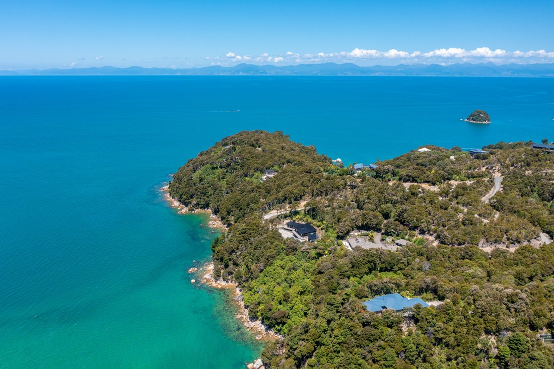 Astrolabe Retreat In Kaiteriteri, Tasman, New Zealand For Sale (12497603)