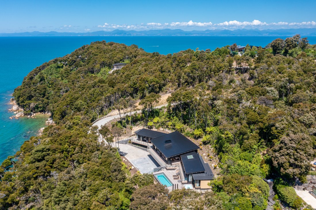 Astrolabe Retreat In Kaiteriteri, Tasman, New Zealand For Sale (12497603)