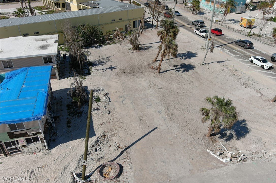 Land in Fort Myers Beach, Florida, United States 5 - 12424507
