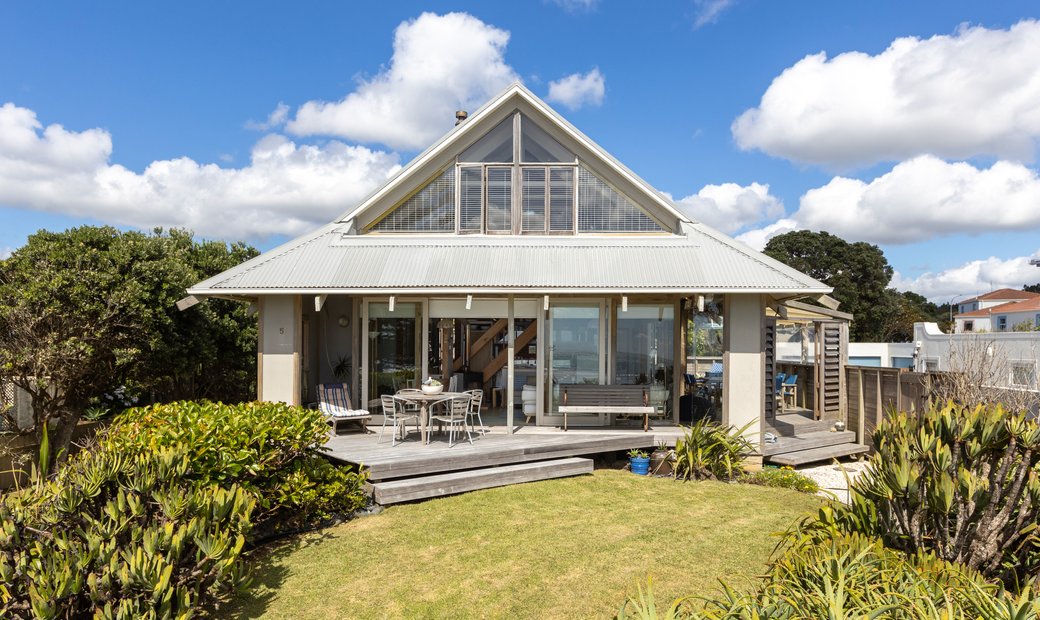 5 Marine Parade, Orewa In Auckland, Auckland, New Zealand For Sale