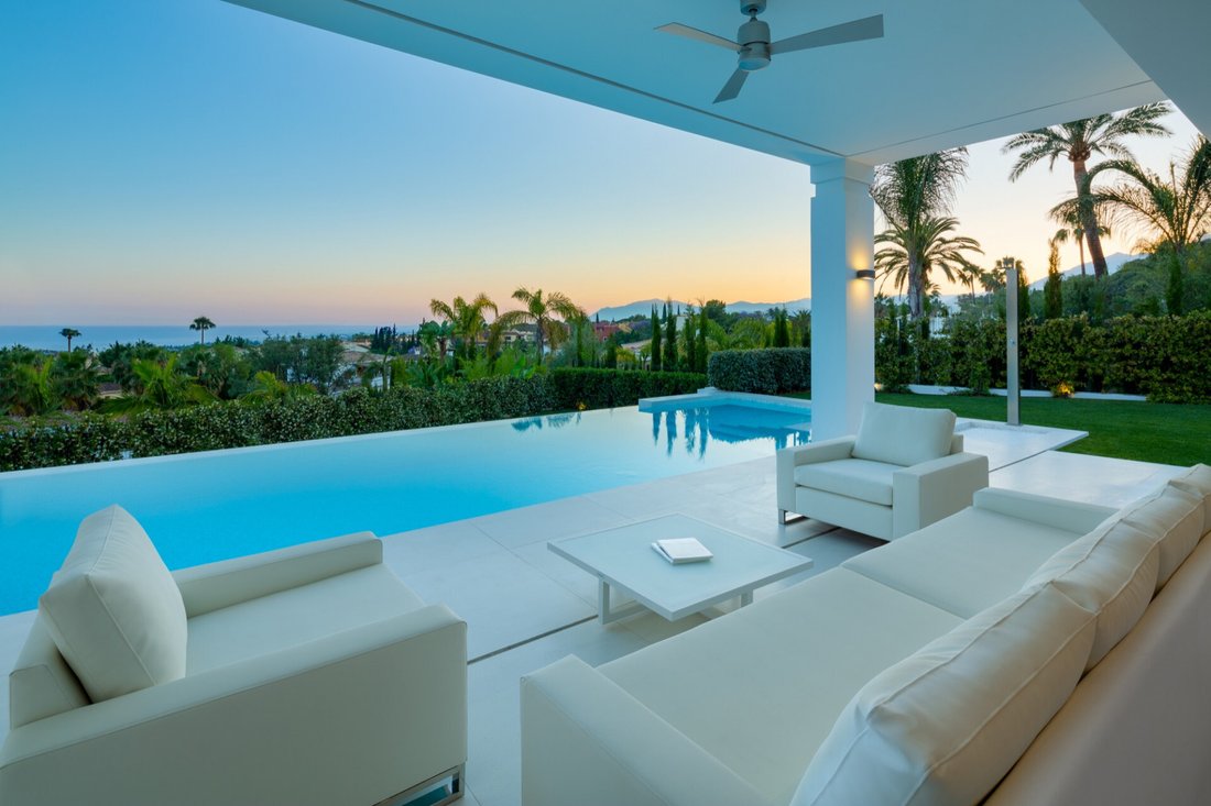 Villa in Golden Mile, Andalusia, Spain 1 - 12501595