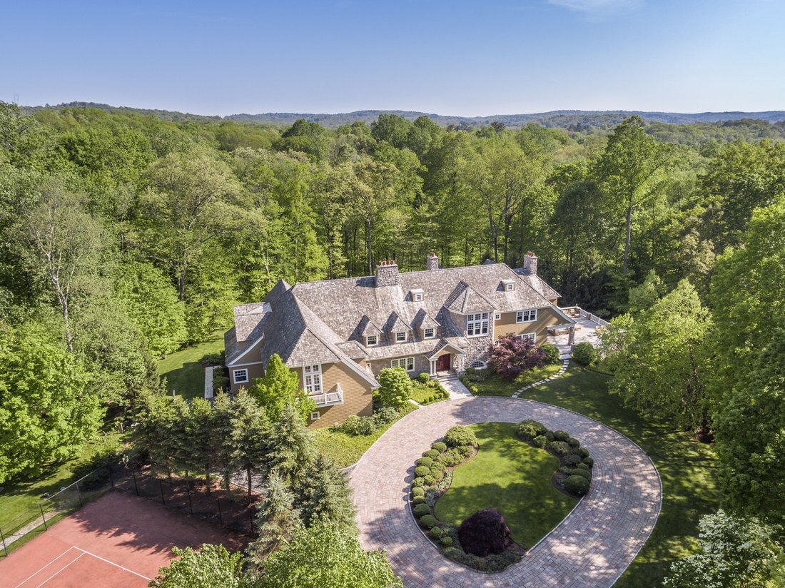 284 W Patent Road In Mount Kisco, New York, United States For Sale