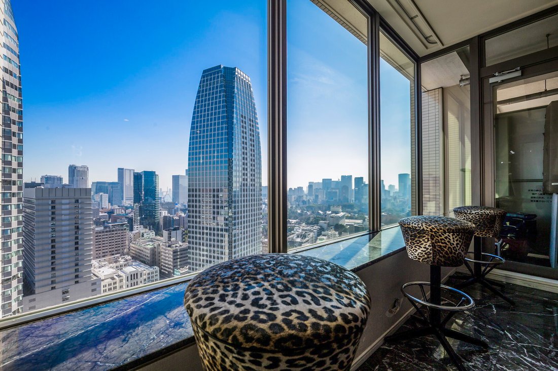 Park Court Toranomon Atago Tower In Minato City, Tokyo, Japan For Sale