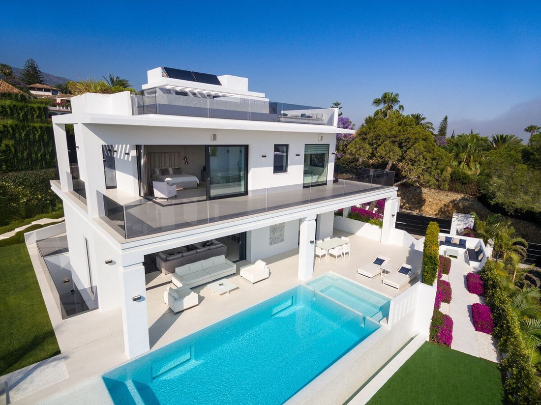 Villa in Marbella, Andalusia, Spain 2 - 12505413
