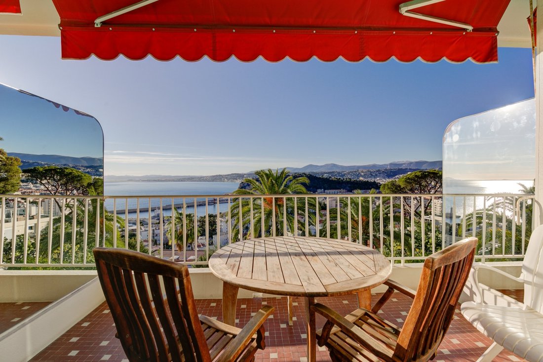 two-bedroom-apartment-with-terrace-in-nice-provence-alpes-c-te-d-azur