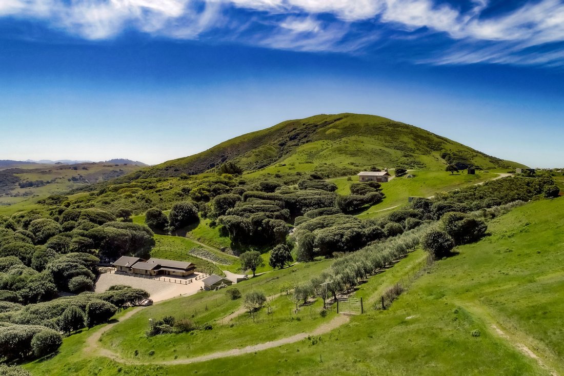 House in Point Reyes Station, California, United States 2 - 10956511