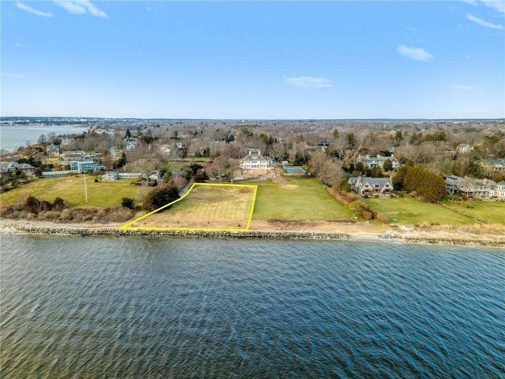 56 Elm Lane, Barrington, Ri 02806 En Barrington, Rhode Island, Estados