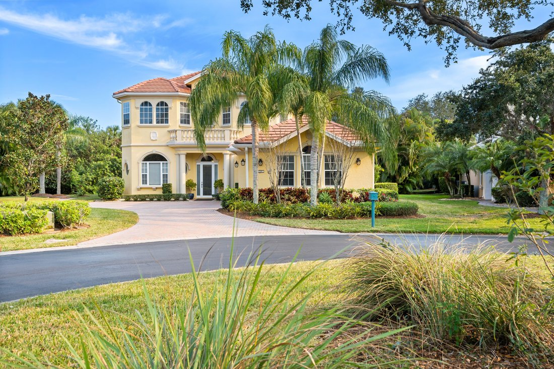 1137 River Wind Circle, Vero Beach, Fl In Vero Beach, Florida, United