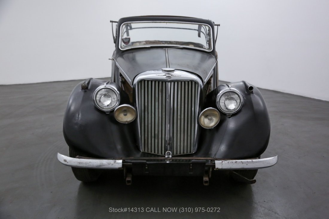 Jaguar Mark V in East Los Angeles, California, United States 2 - 11640568