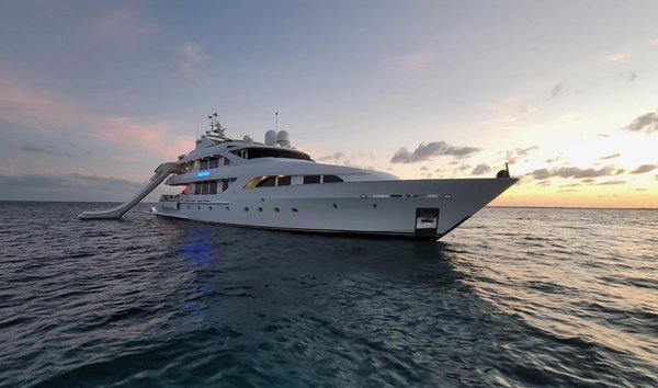 Intermarine 136 Tri-Deck Motor Yacht (12509143)