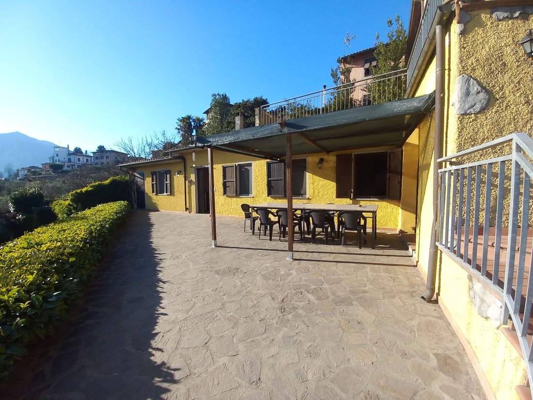 Villa in Barga, Tuscany, Italy 3 - 12509022