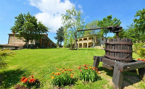 Country House in Roccastrada, Tuscany, Italy 1