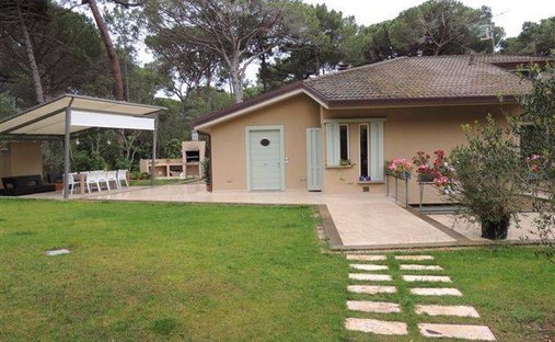 Villa in Rocchette, Castiglione della Pescaia, Tuscany 1