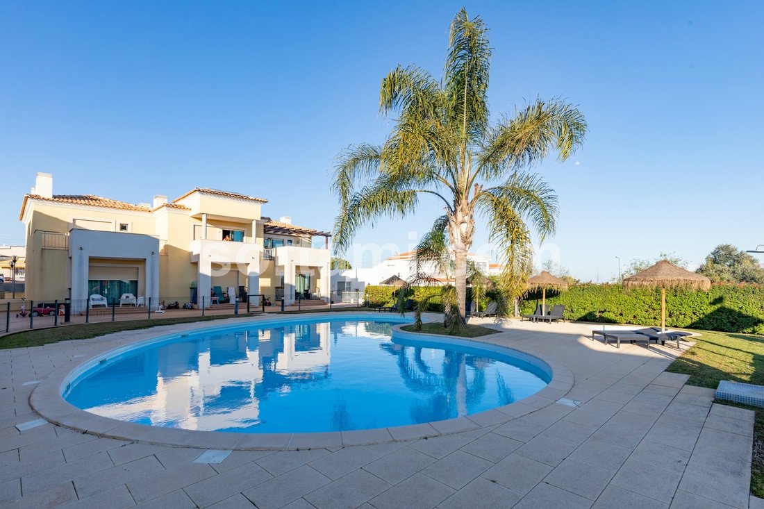 Town House T4 For Sale In Montenegro,Faro In Faro, Algarve, Portugal