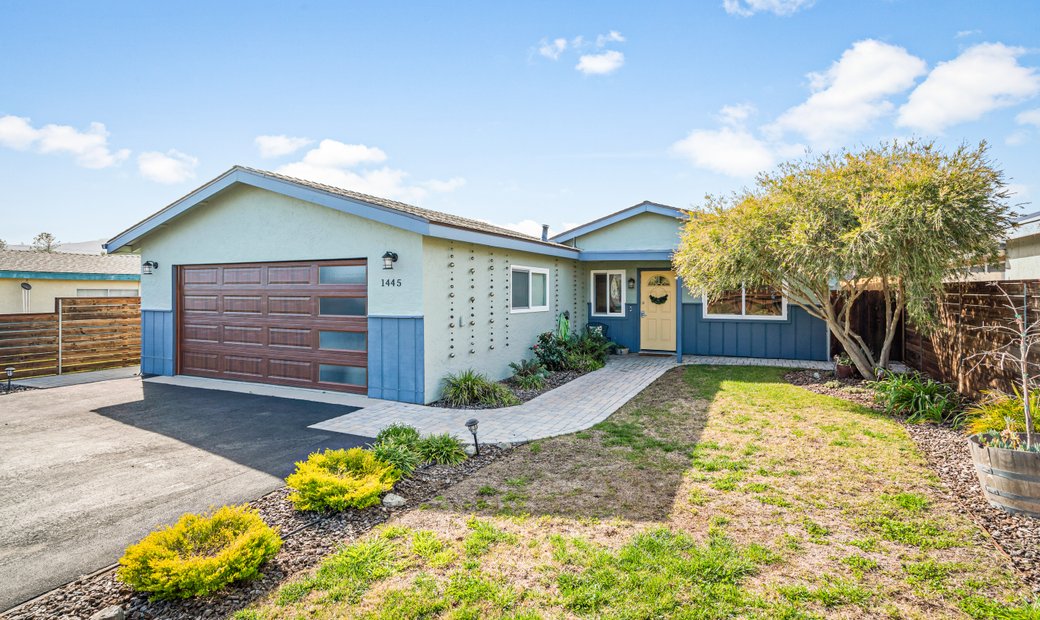 Single Level Baywood In Baywood Los Osos, California, United