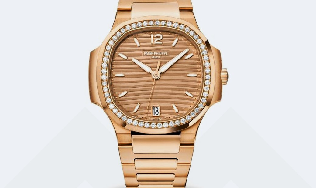 Patek Philippe Ladies Nautilus 7118 1200 R 010 In Kowloon Hong