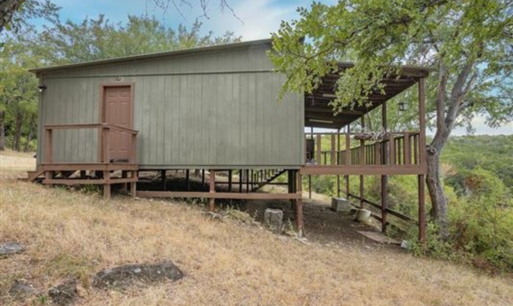 Lush 464 Plus Acre Ranch With Hunting Lodge In Graford, Texas, United