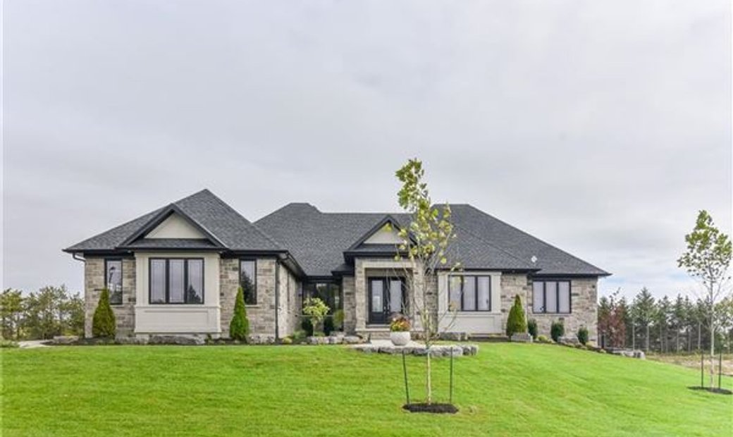 Vida De Lujo En Swan Creek Estates En Inverhaugh, Ontario, Canadá En