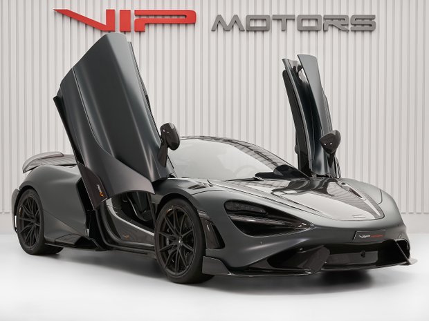 2022 McLaren 765LT  in Dubai, United Arab Emirates 1
