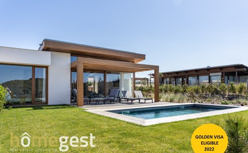 Villa in Santa Maria, Sao Pedro e Sobral da Lagoa, Leiria District, Portugal 1
