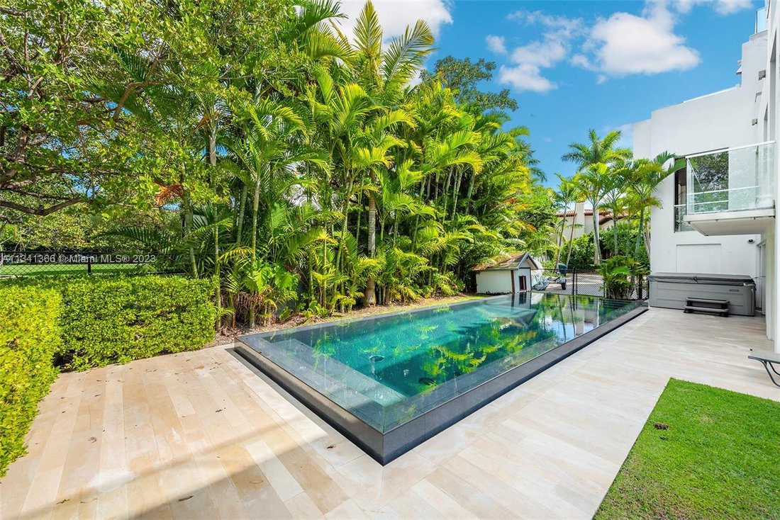 House Key Biscayne In Key Biscayne, Florida, United States For Rent