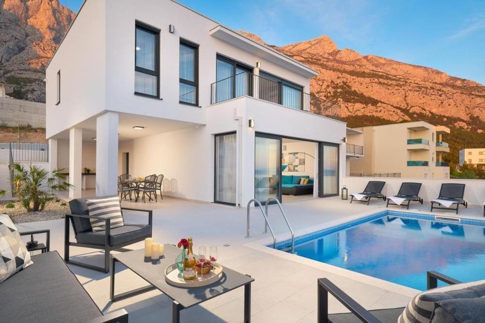 Villa in Makarska, Split-Dalmatia County, Croatia 2 - 12520924