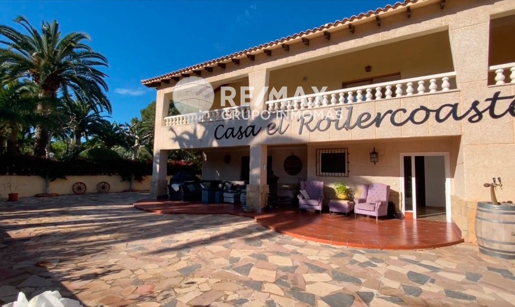 Alfaz Del Pi Detached House In L'alfàs Del Pi, Valencian Community ...