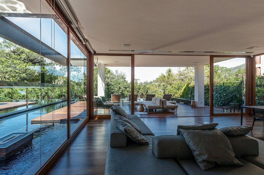 Villa in Lagoa, State of Santa Catarina, Brazil 2 - 12522483