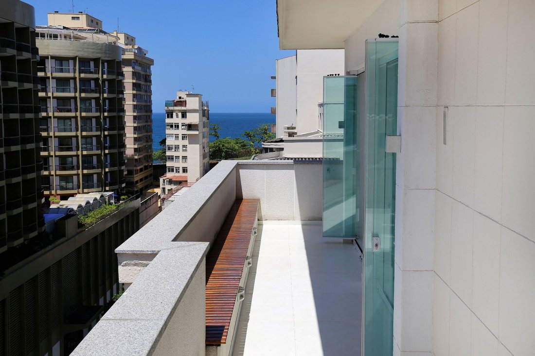 Apartment in Rio de Janeiro, State of Rio de Janeiro, Brazil 1 - 12522256