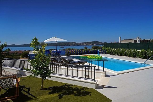 Villa in Trogir, Split-Dalmatia County, Croatia 1 - 12522742
