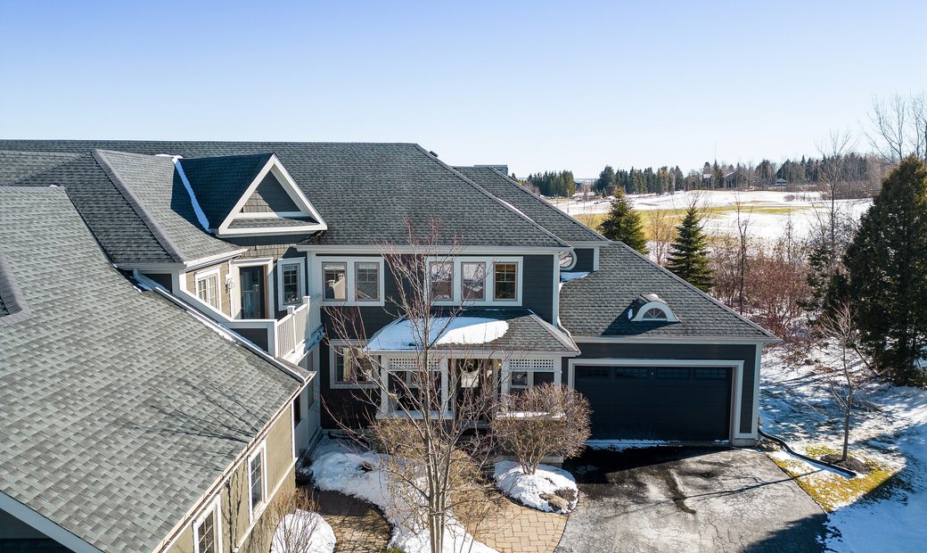 Tranquility At Lora Bay En Clarksburg, Ontario, Canadá En Venta (12522733)