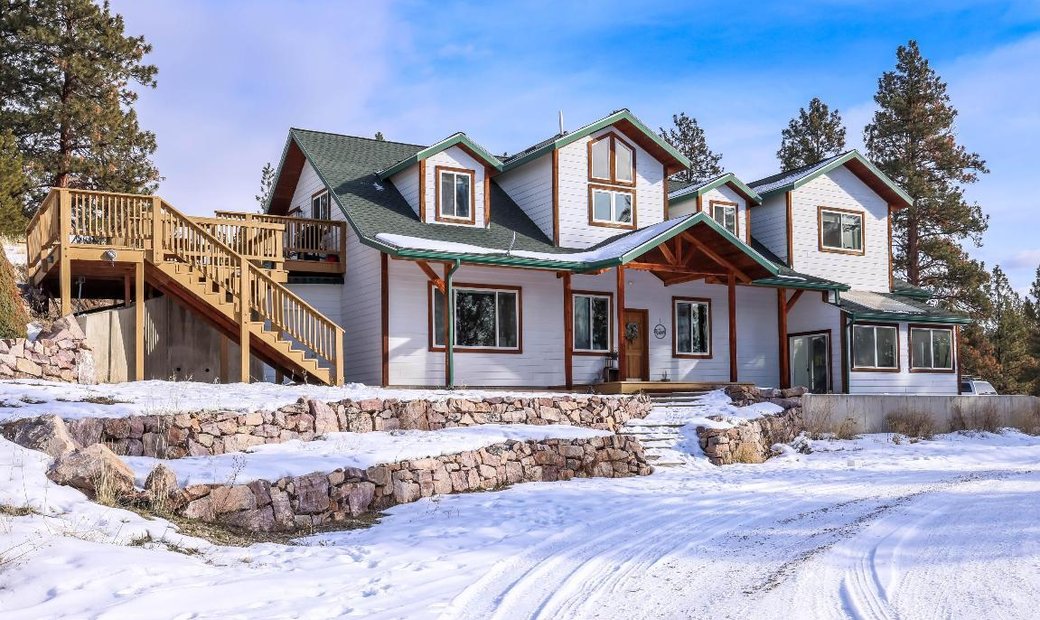 Bitterroot Valley Home With Expansive Views In Florence, Montana