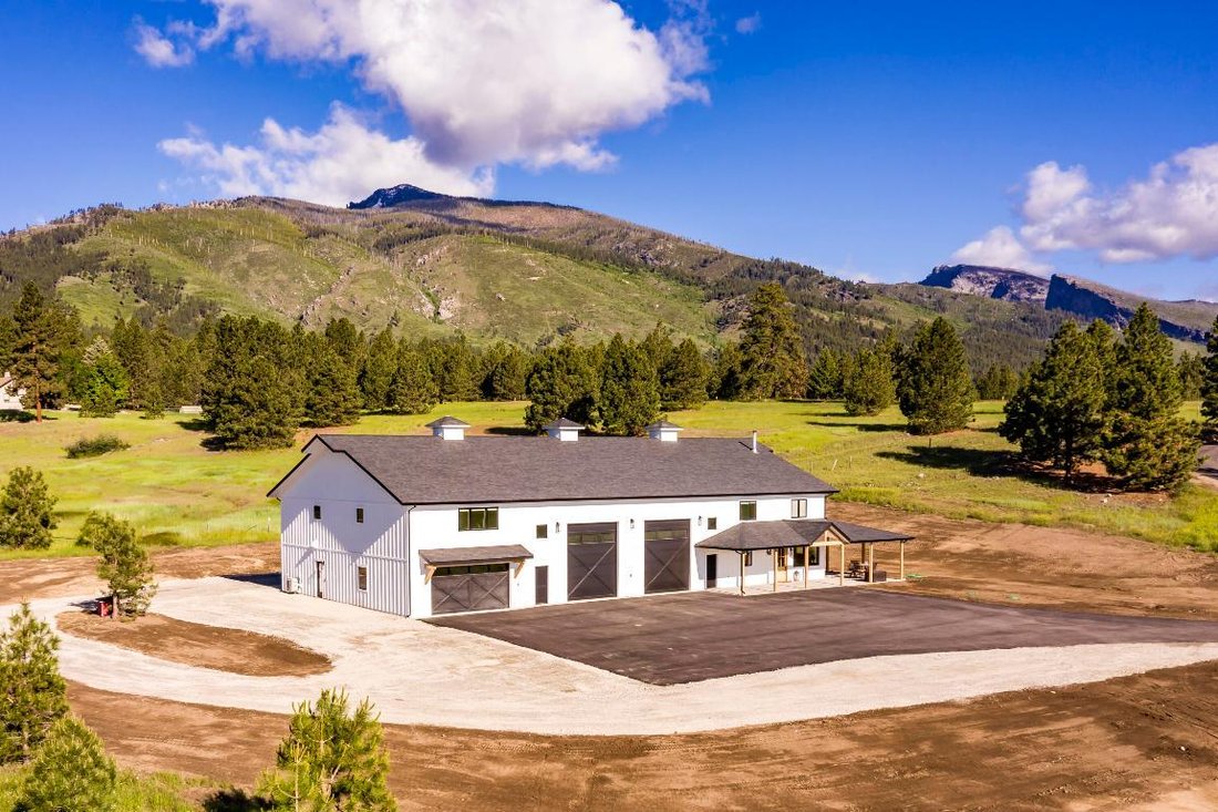 Breathtaking Views On 30 Acres Dans Hamilton, Montana, états Unis à