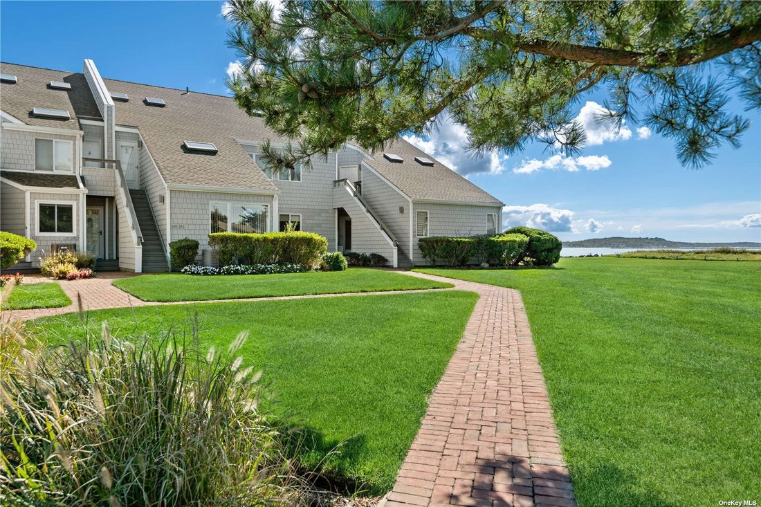 Condo East Marion In East Marion, New York, United States For Sale