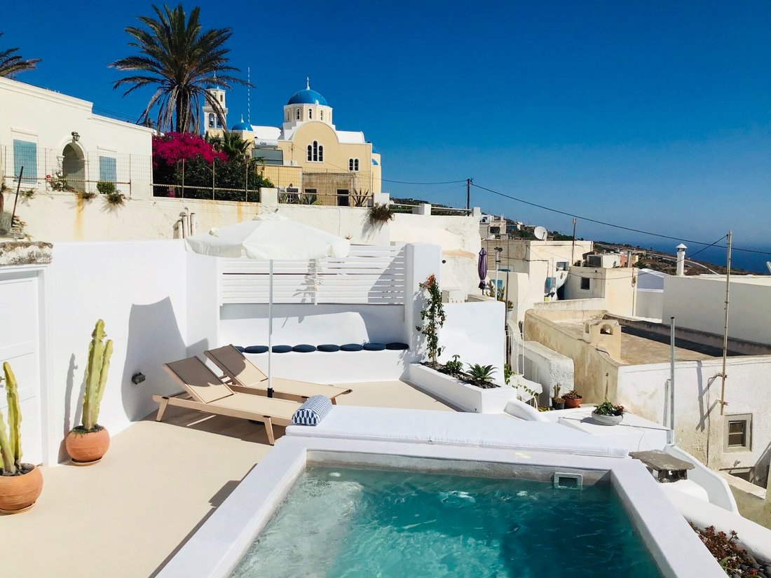 Villa in Thira, Aegean, Greece 2 - 12526601
