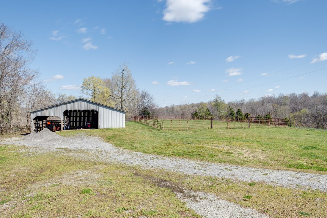 1210 Harris Hollow Rd, Charlotte, Tn, In Charlotte, Tennessee, United