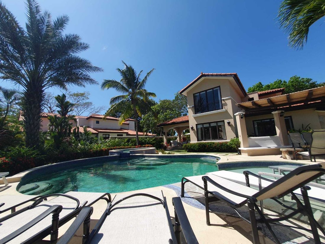 Beautiful House Facing The Lake And Very In Rio Hato, Coclé Province