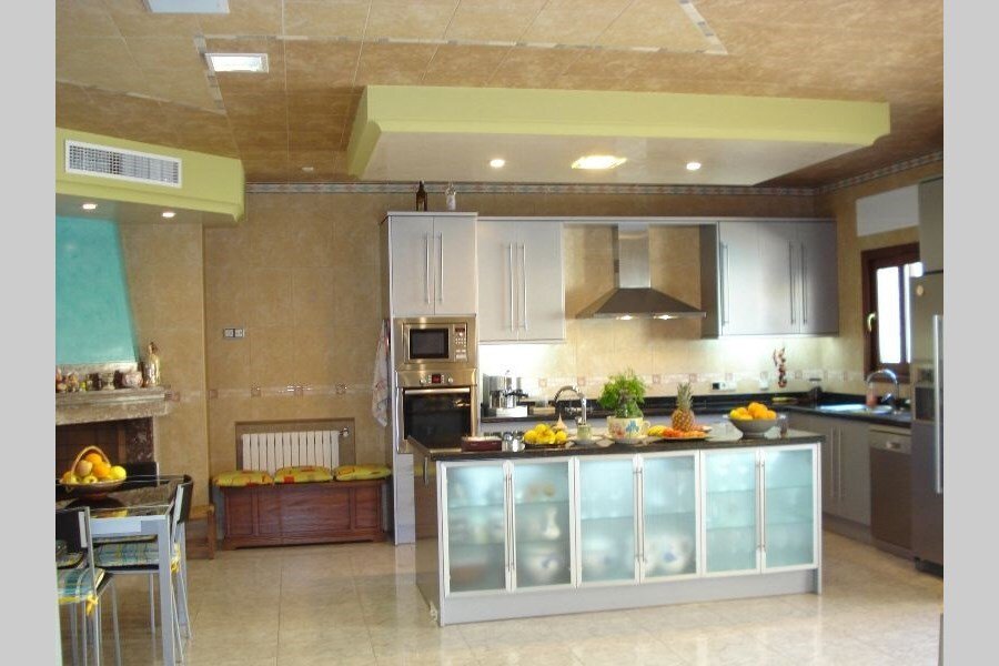 Chalet in Inca, Balearic Islands, Spain 1 - 12527047