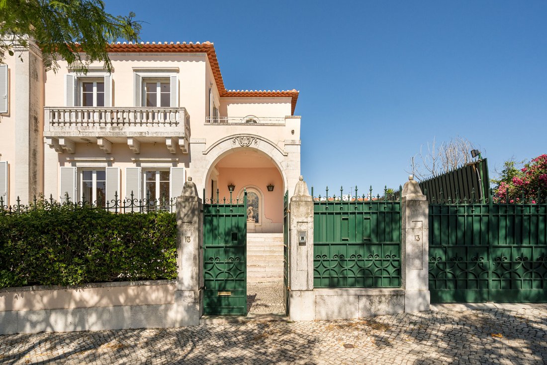 Classic Mansion, Family Home, Official Residence Of In Lisbon, Lisbon