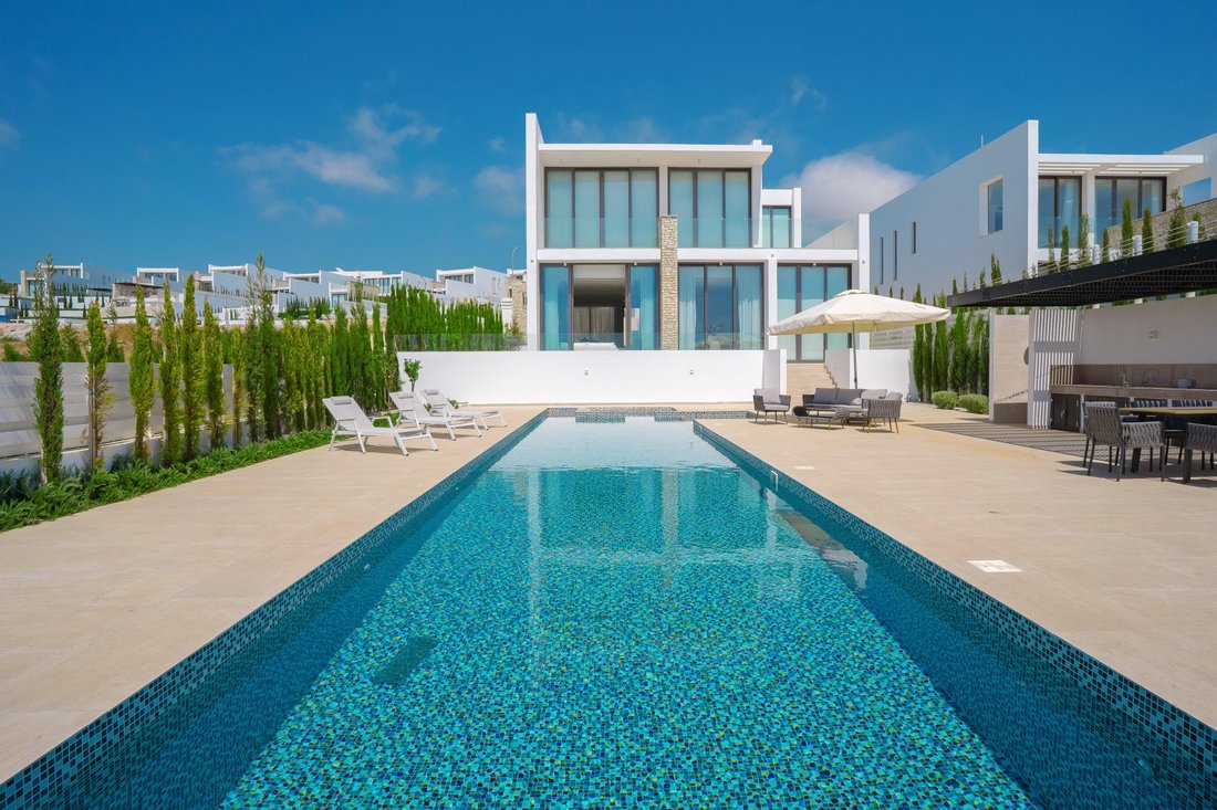 Villa in Peyia, Paphos, Cyprus 1 - 12527695