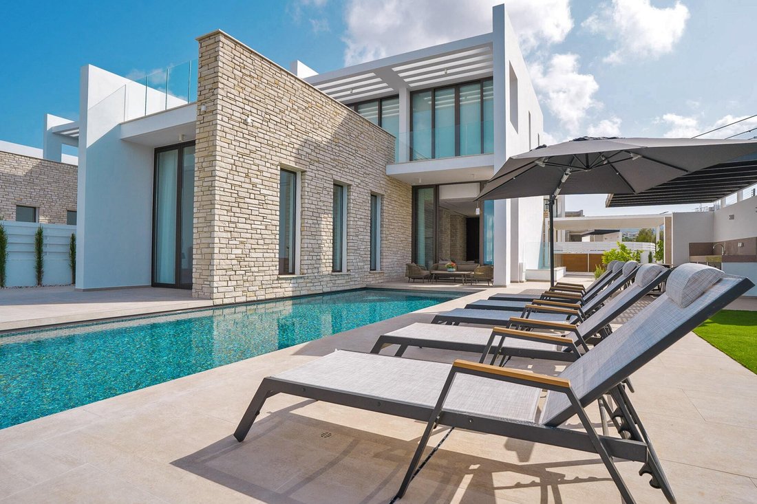 Villa in Peyia, Paphos, Cyprus 2 - 12527695